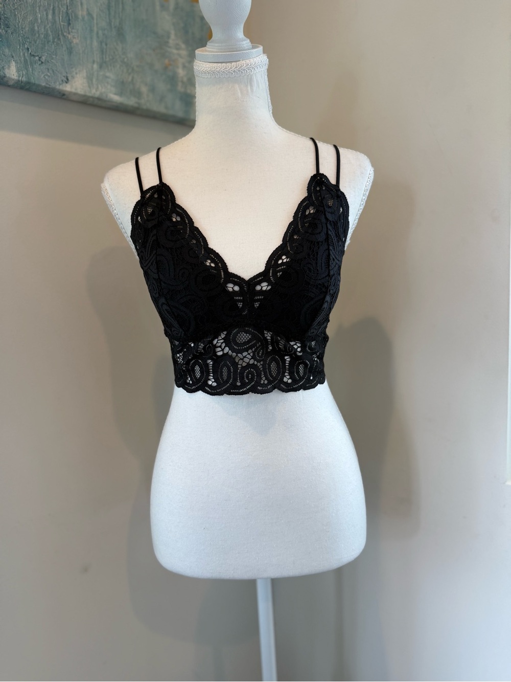 PINK Victoria's Secret Black Lace Bandeau Bralette